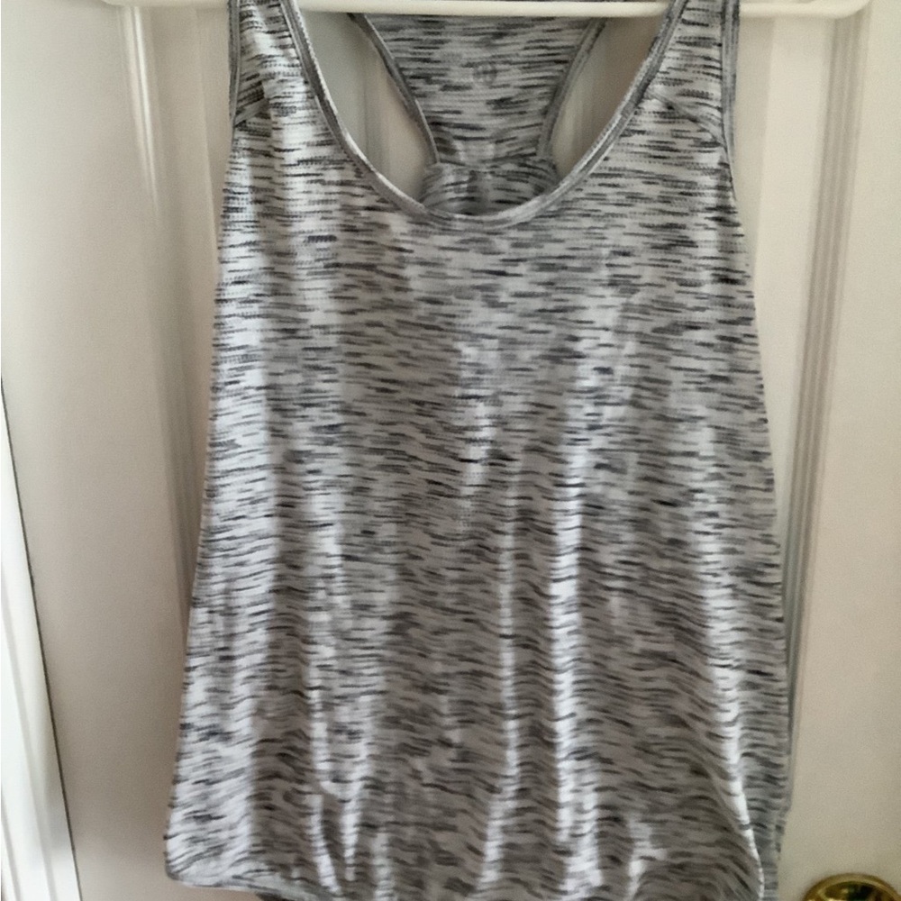 Lululemon Athletica Tank Top size Medium